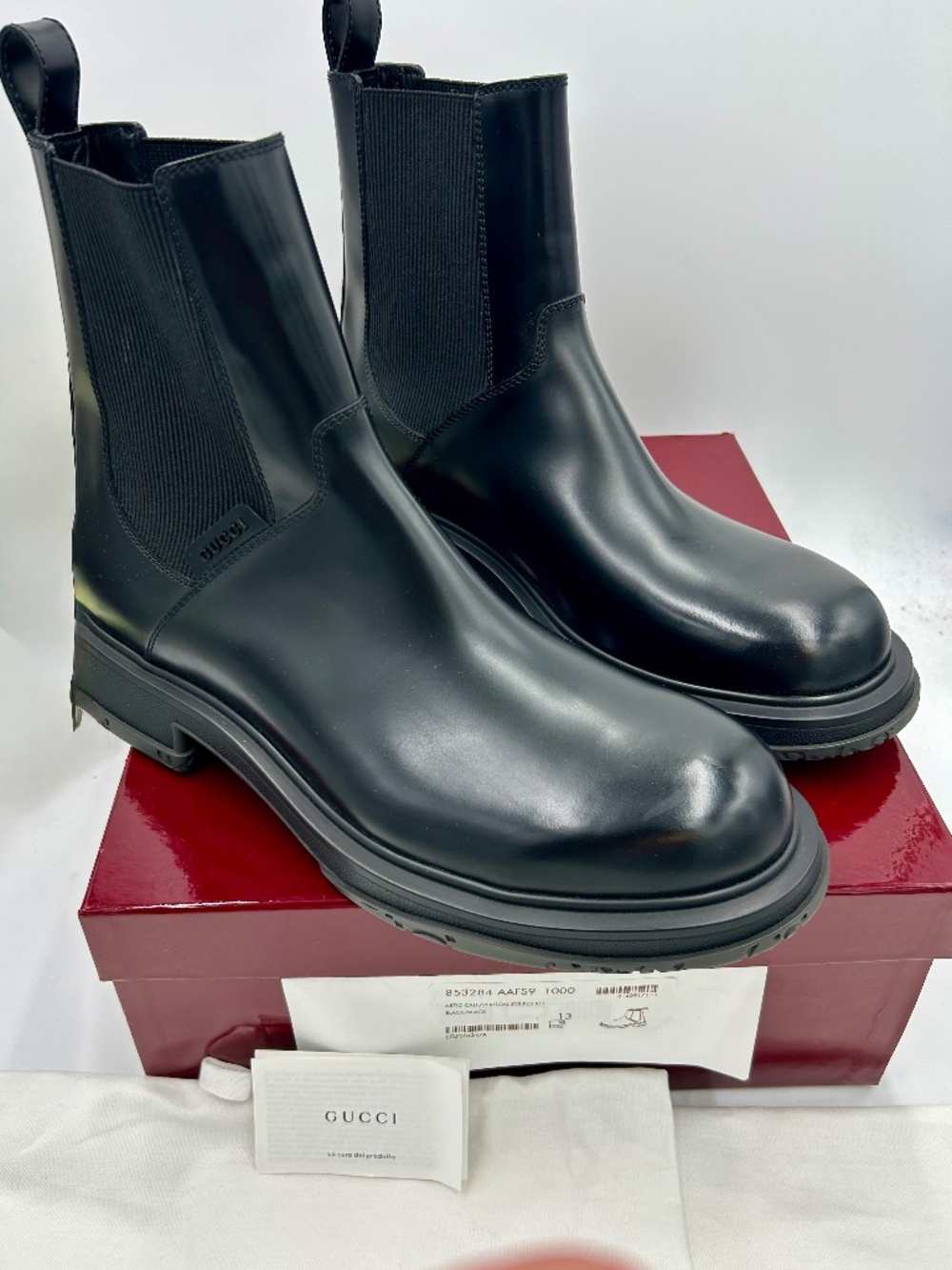 Men’s Gucci Black Leather Chelsea Boots. Size 13. Made in Italy.